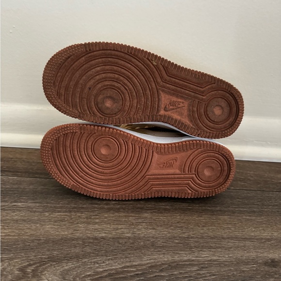 Children’s Nike FORCE 1 LV8 ‘ALE BROWN' - Picture 6 of 6